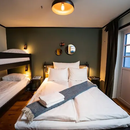 Tobiasbrygga 3* Henningsvær