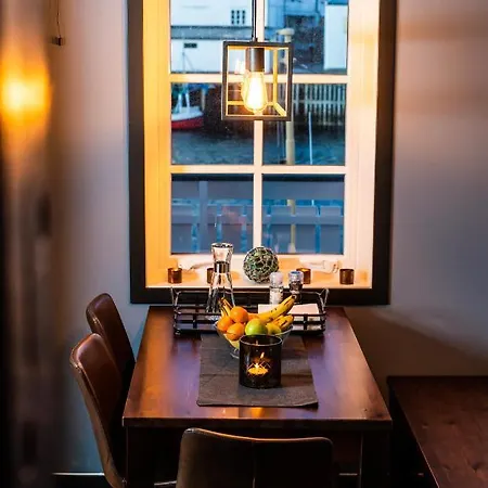 Tobiasbrygga Apart Otel Henningsvær