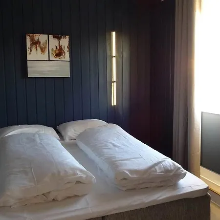 Tobiasbrygga Aparthotel Henningsvær