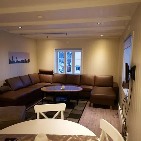 Tobiasbrygga 3* Henningsvær