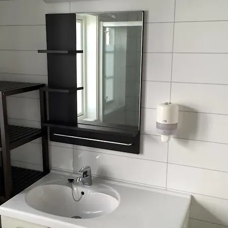 Apart Otel Tobiasbrygga Henningsvær