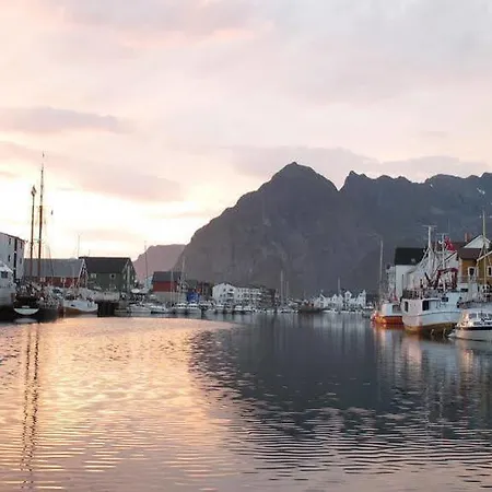 Tobiasbrygga Henningsvær