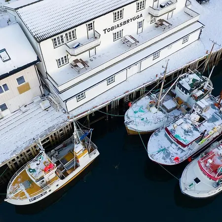 Tobiasbrygga 3* Henningsvær