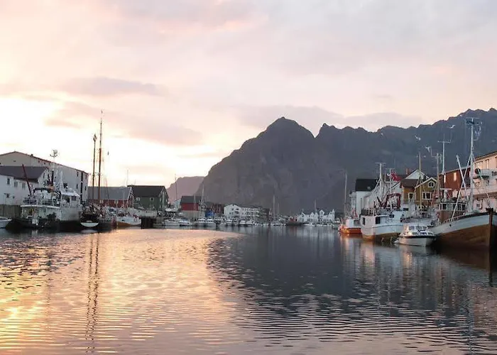 Tobiasbrygga Henningsvaer